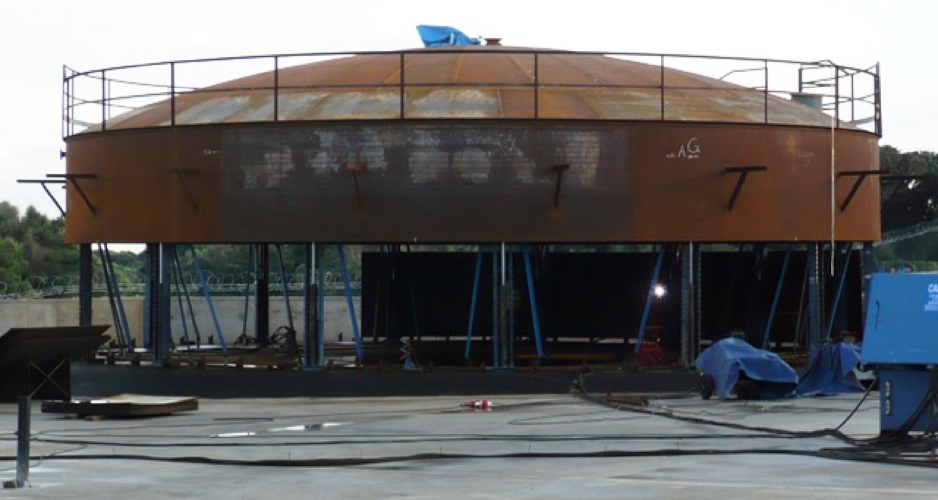 Gato hidráulico para tanques