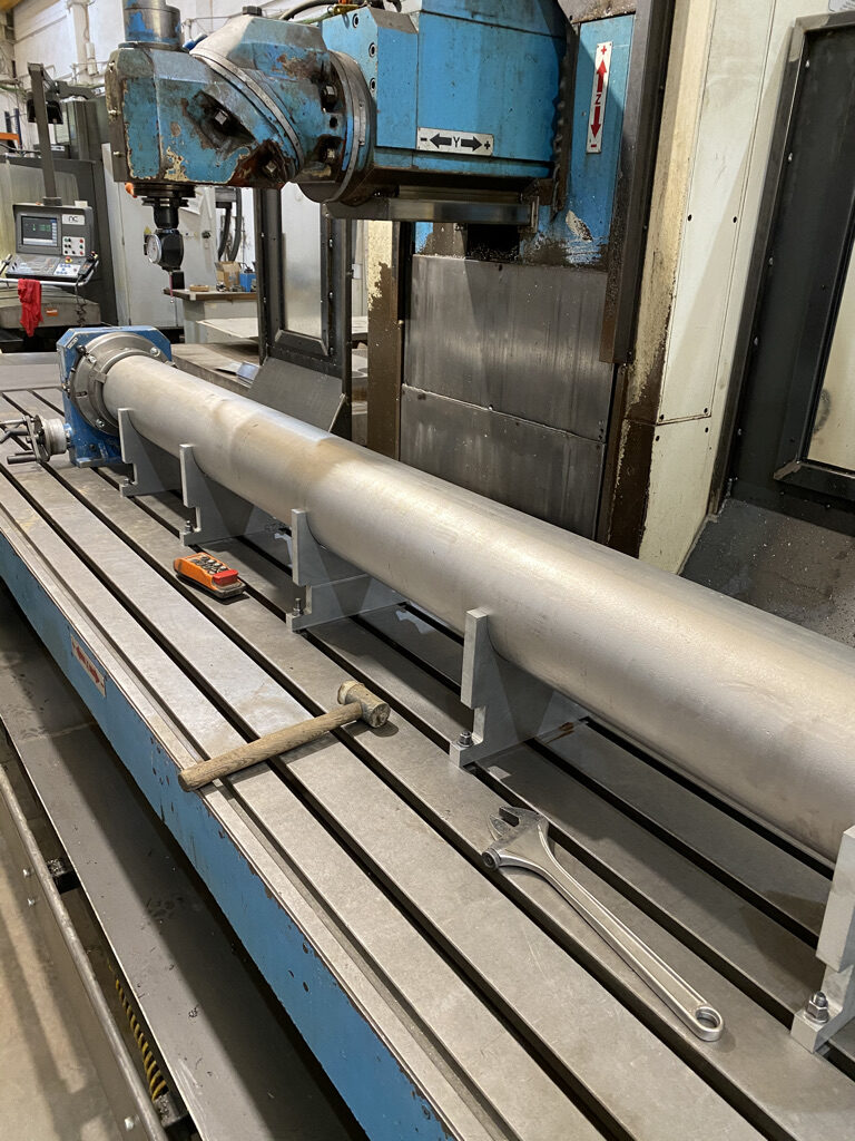 Usinage de tube long