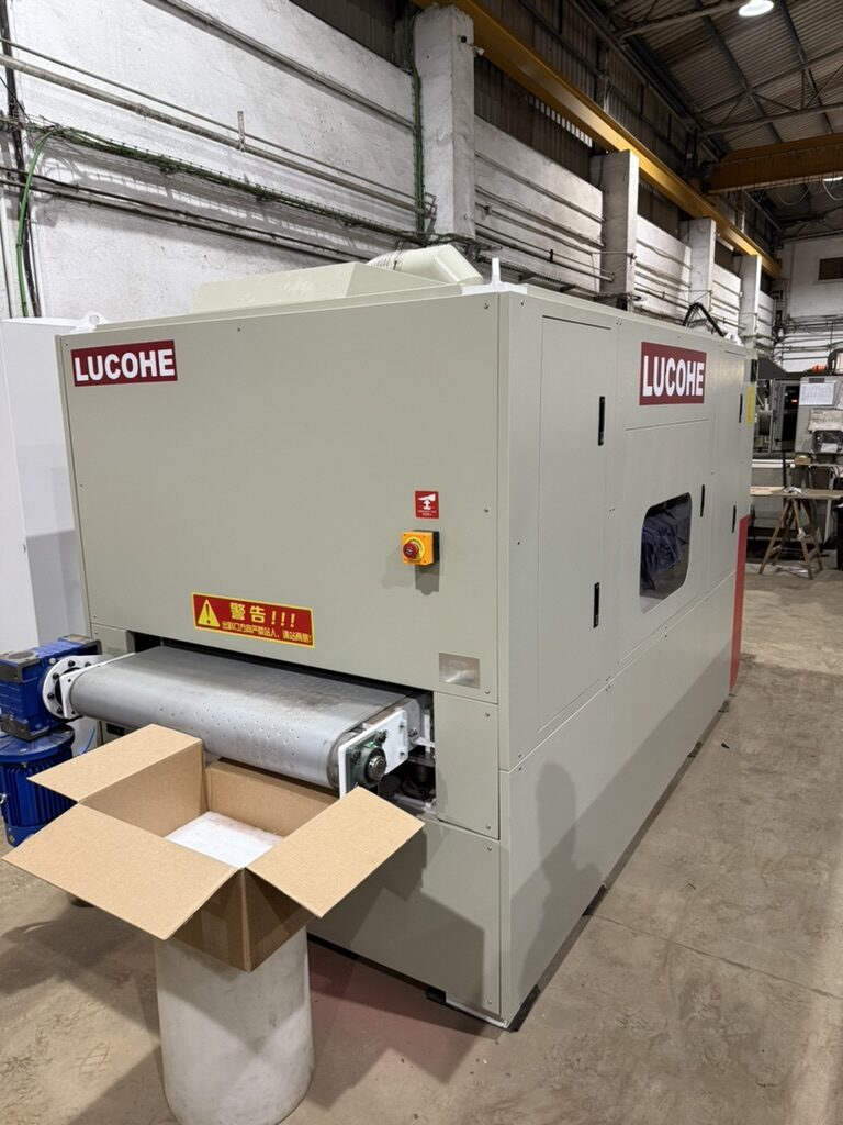Belt finishing machine