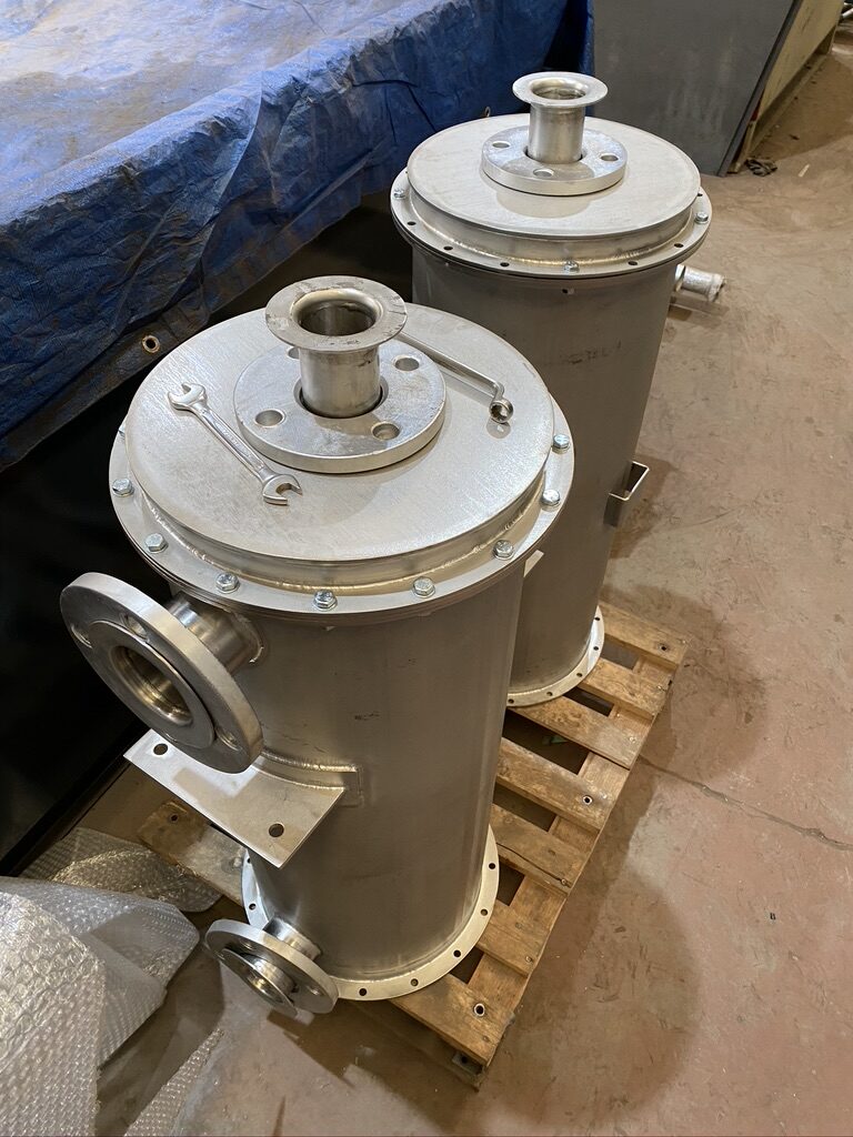 Stainless steel filter housings