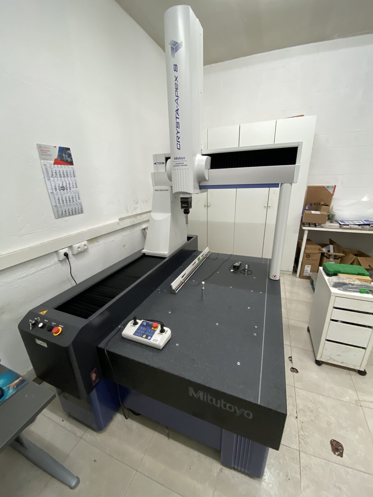 Coordinate measuring machine