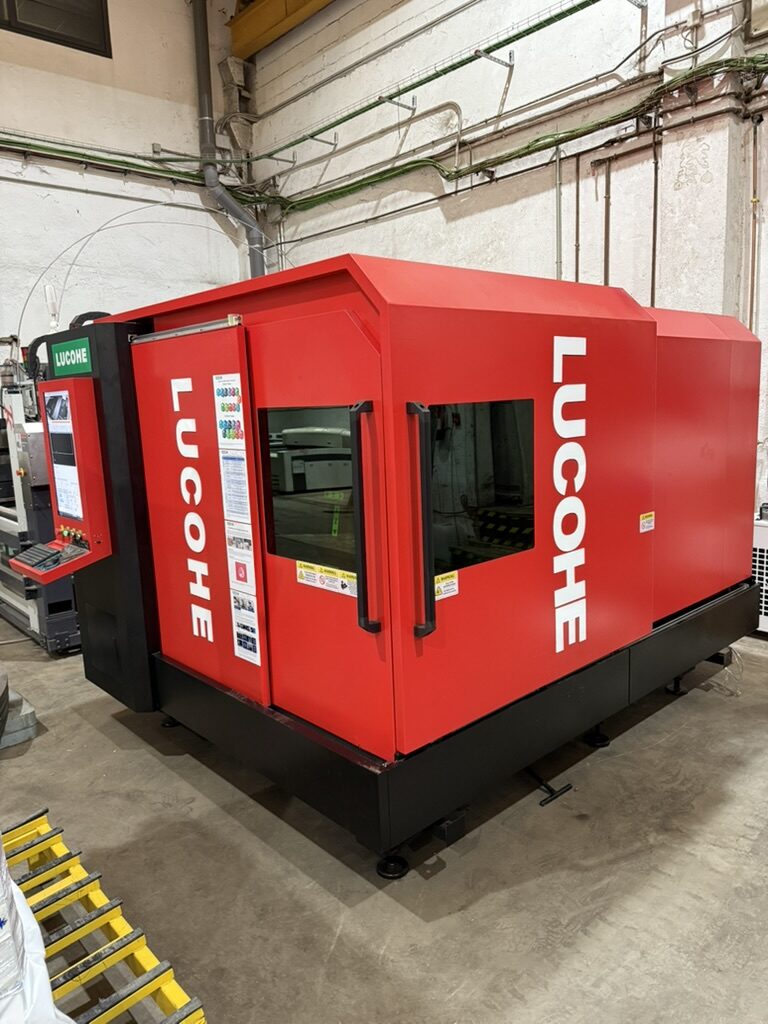 Enclosed laser machine