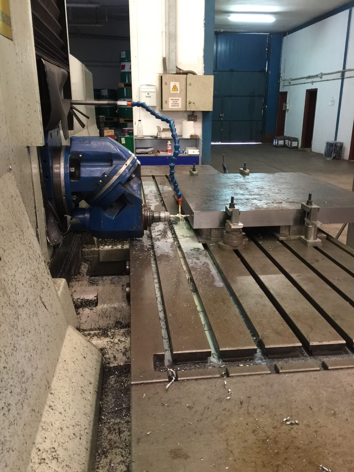 Boring mill on floor plate