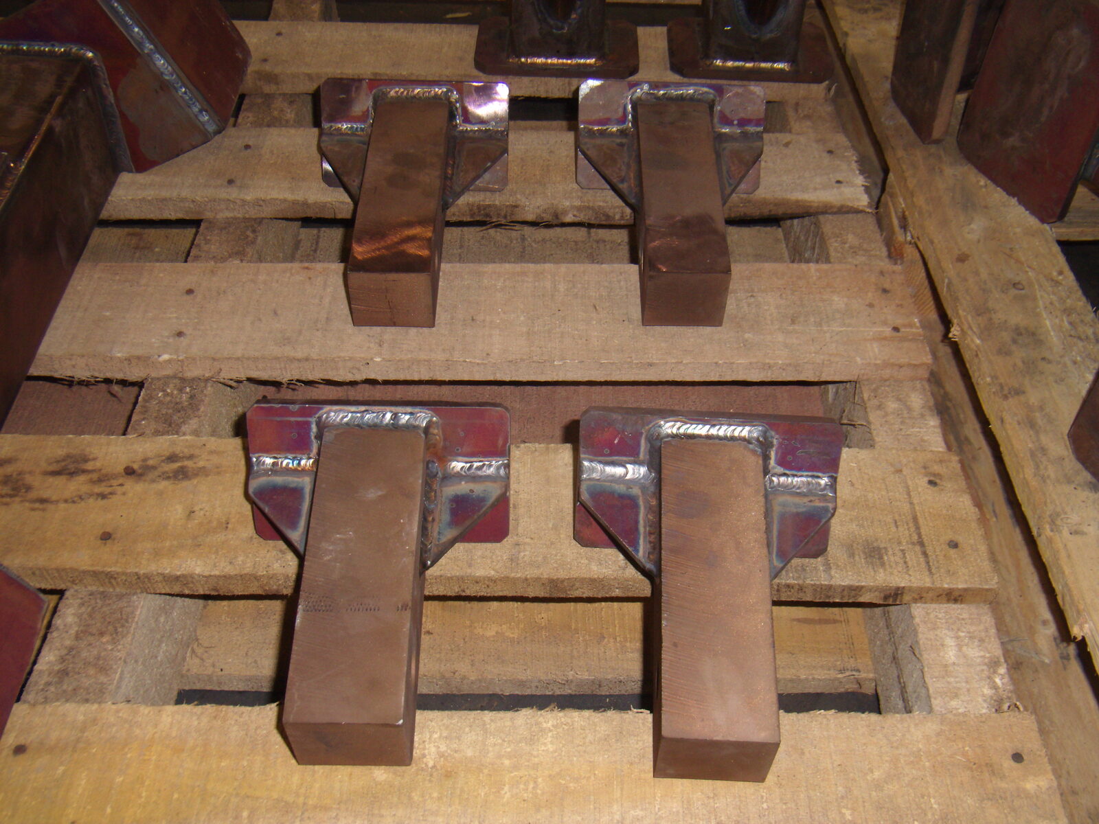 Welded T-supports