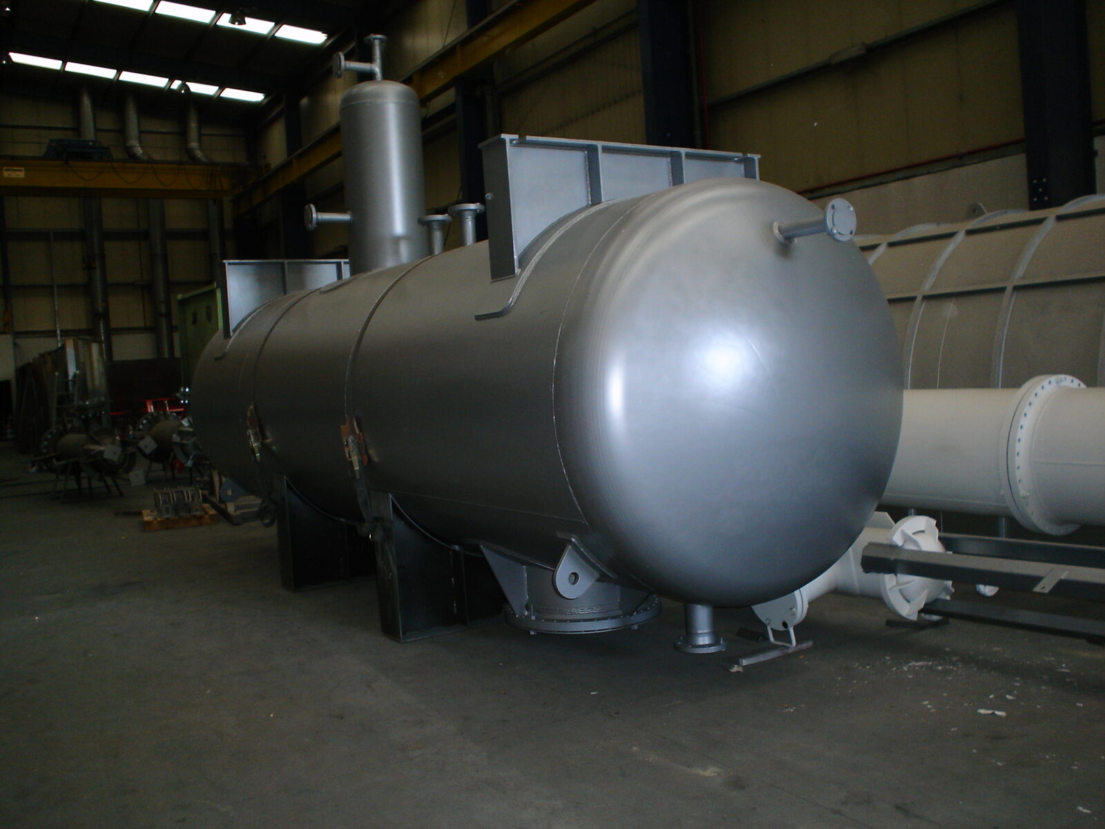 Finished horizontal tank