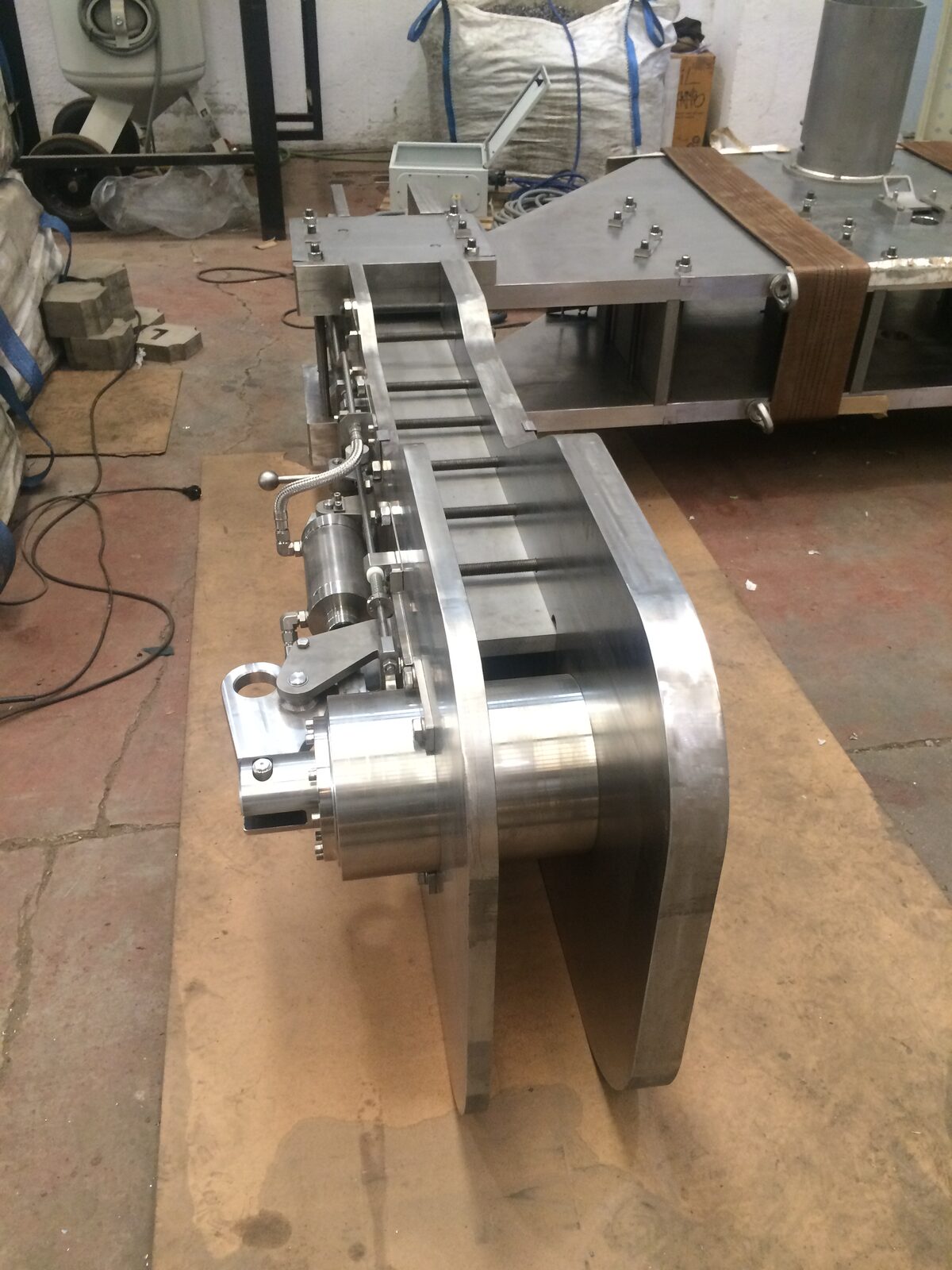 Industrial stainless steel gate