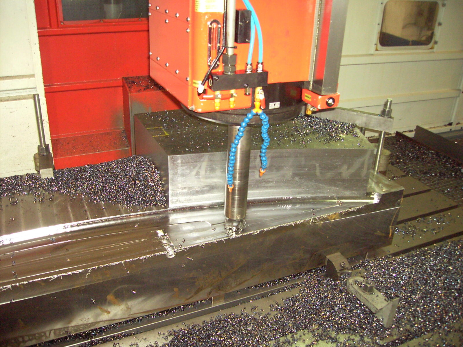 Face milling machine bed