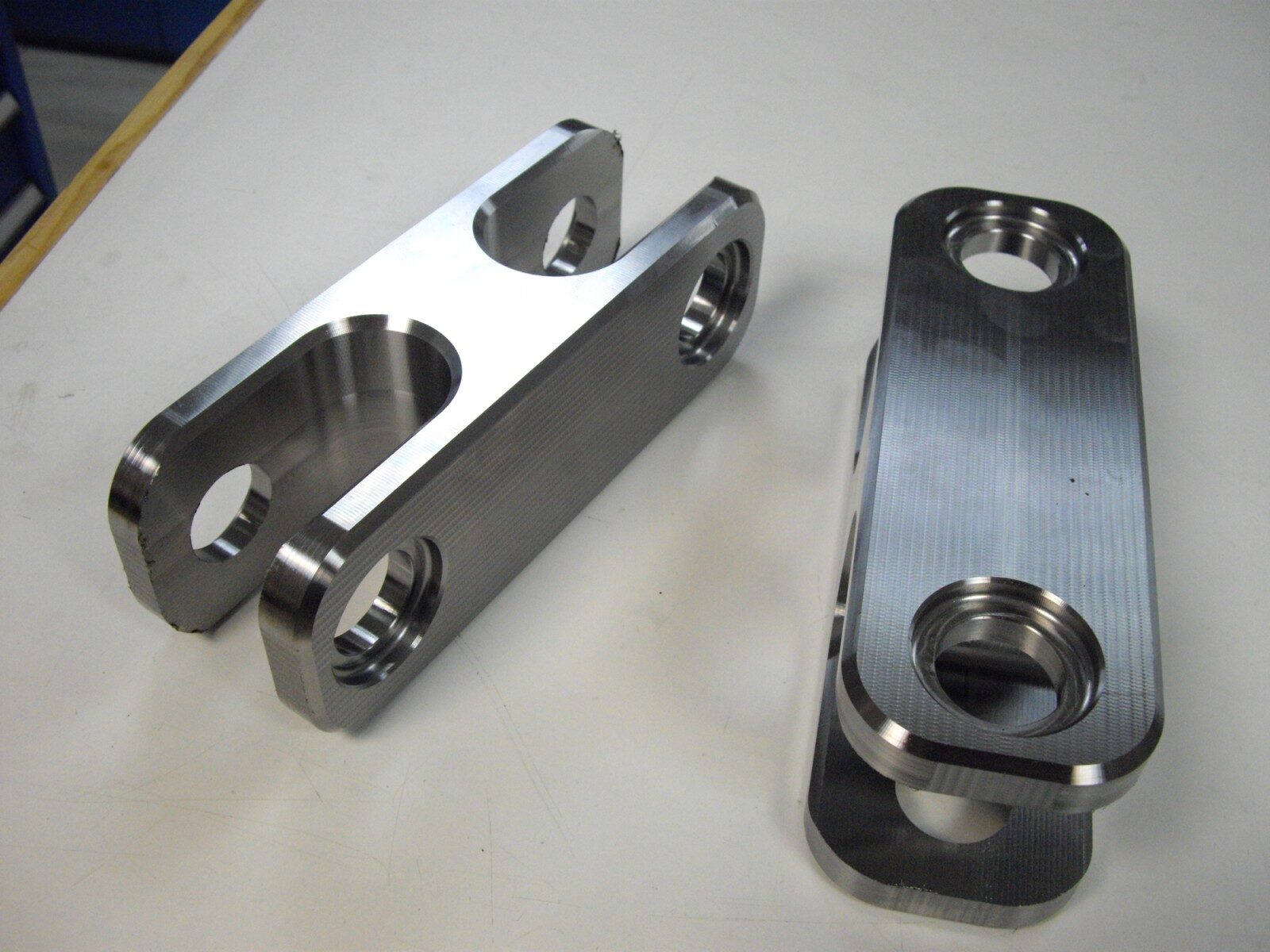 Precision-machined link rods