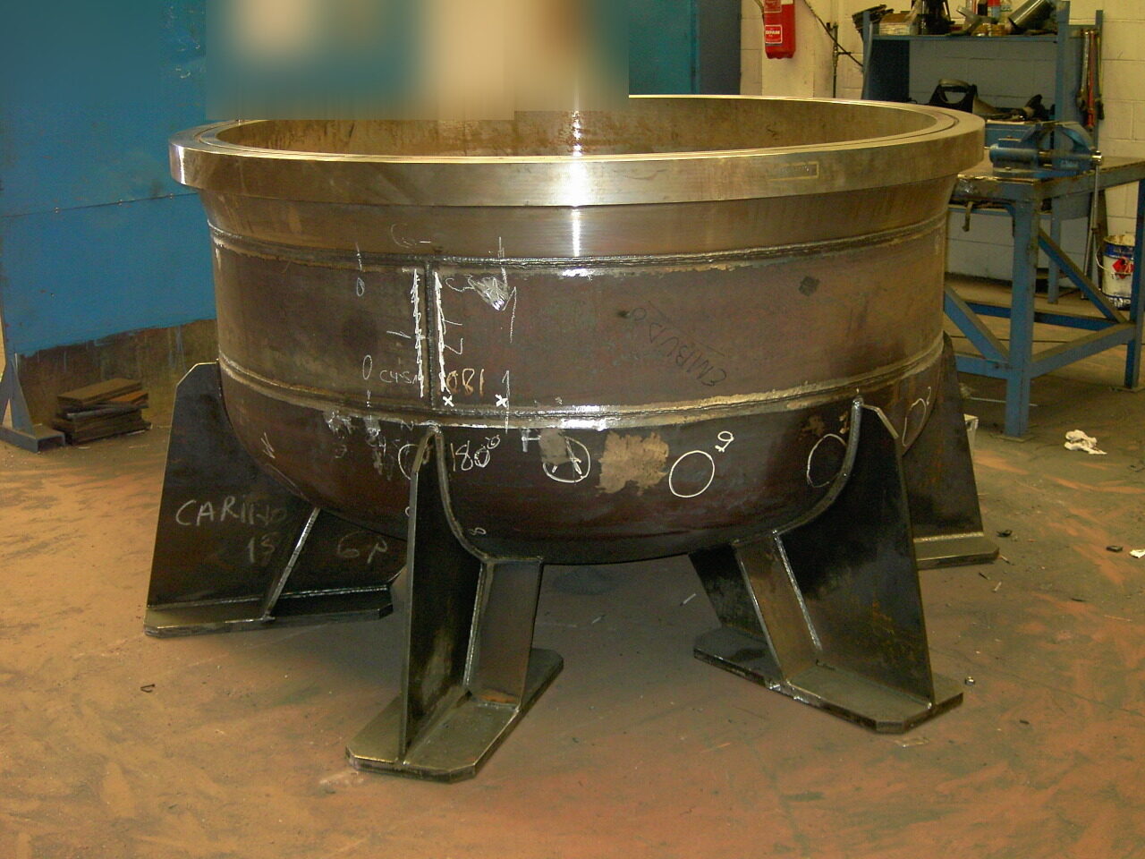 Vat with machined ring