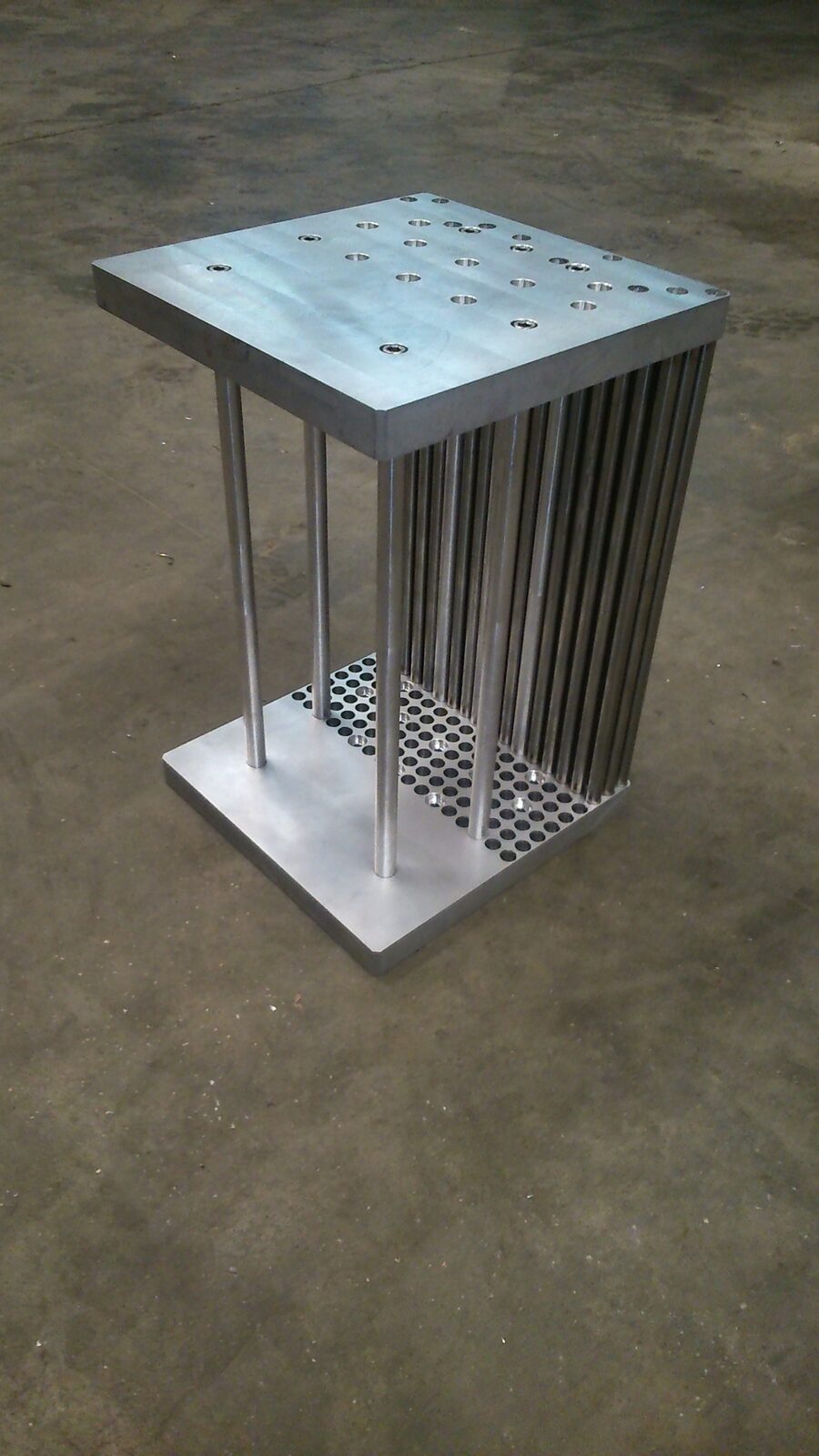 Plate and bar assembly