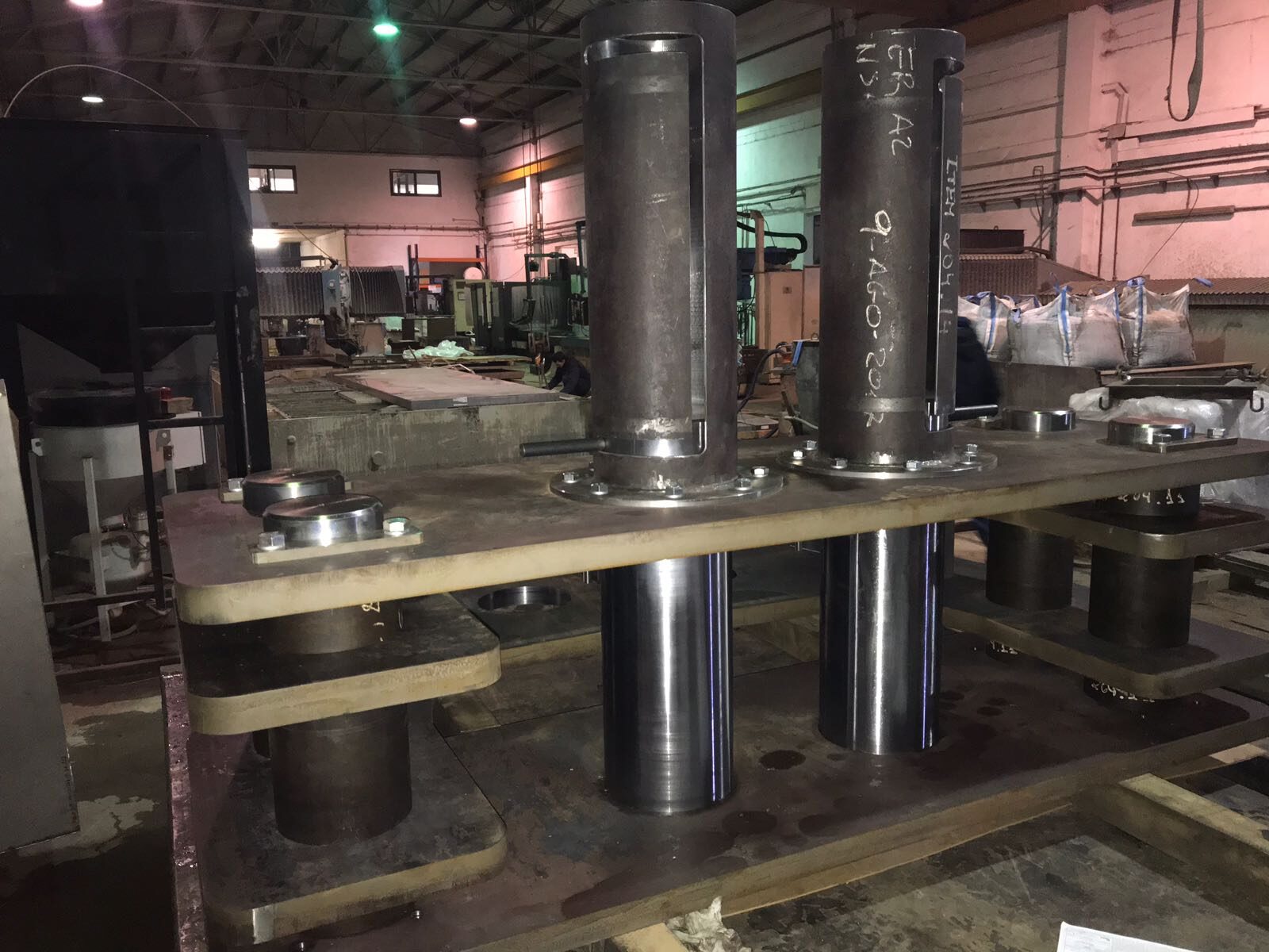 Welded supports on base plate