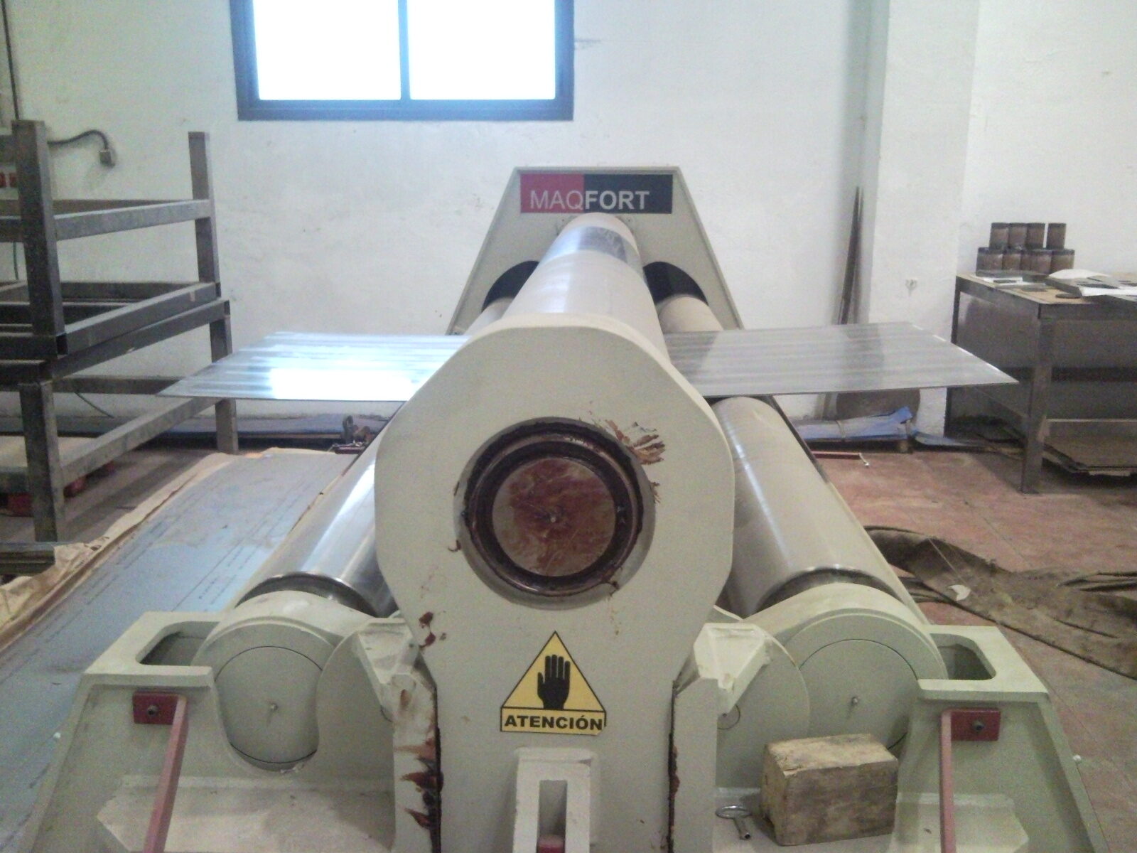 Three-roll bending machine